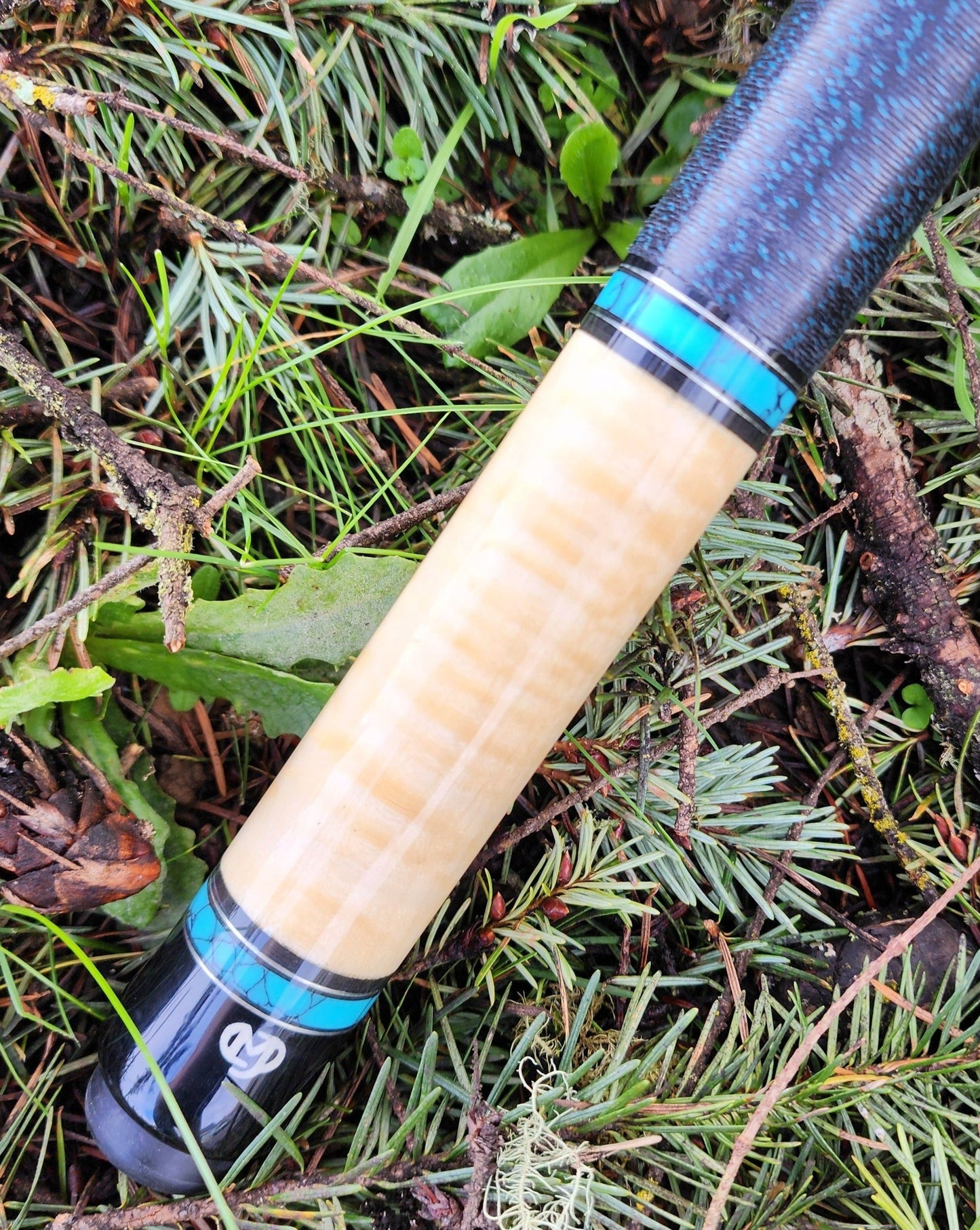 Cue #24-02: Curly Maple-Turquoise w/ Blk/Blue Linen Wrap - SOLD